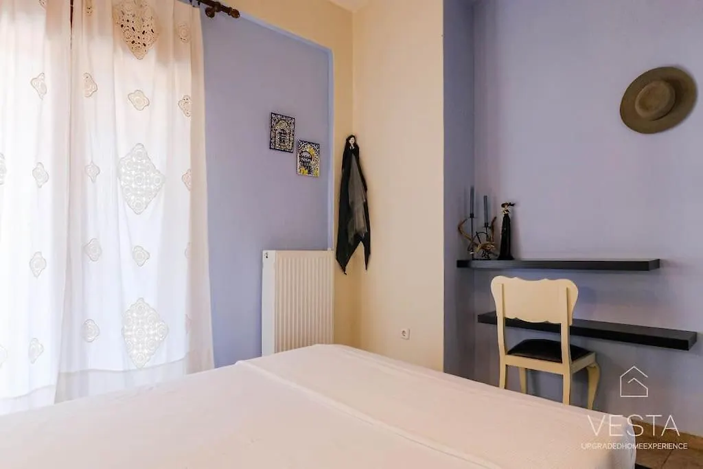 Oasis 2-Bdrm Retreat With Private Garden,Pefkohori Daire Yunanistan